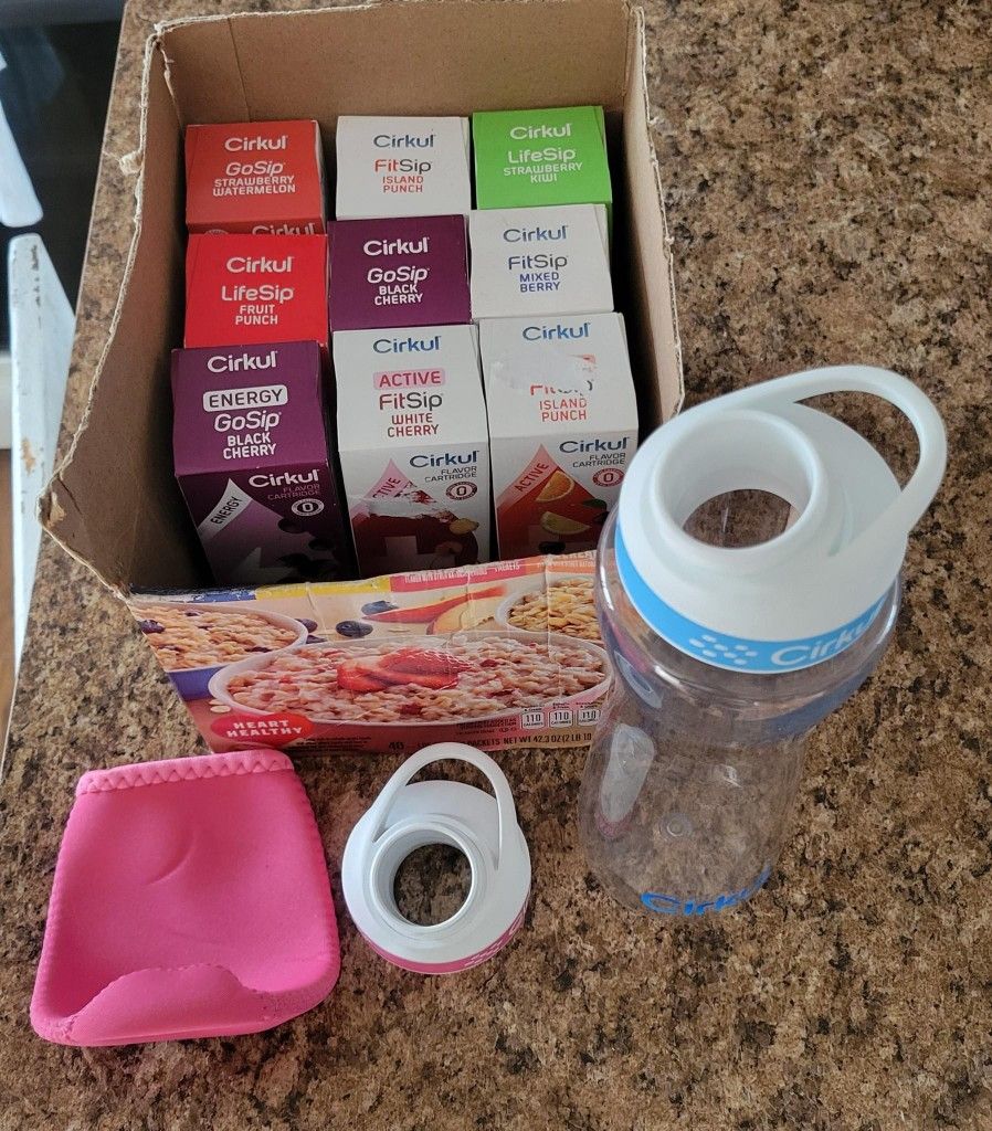 Cirkul Water Bottle, Flavor Cartridges and Sleeve