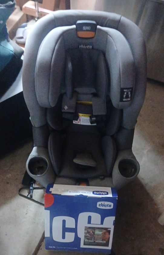 Chicco Fit360 Cleartex Rotating Car Seat