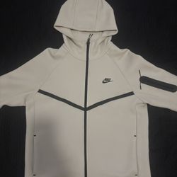 Nike Men's Tech Fleece Full-Zip Windrunner Hoodie