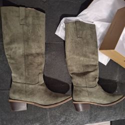 New Boots 👢 Women's 7.5 