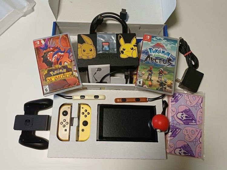 Nintendo Switch Let's Go Pikachu