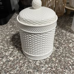 White Jar 