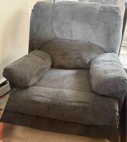 Recliner / Chair