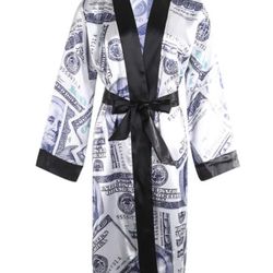 Medium Robe 