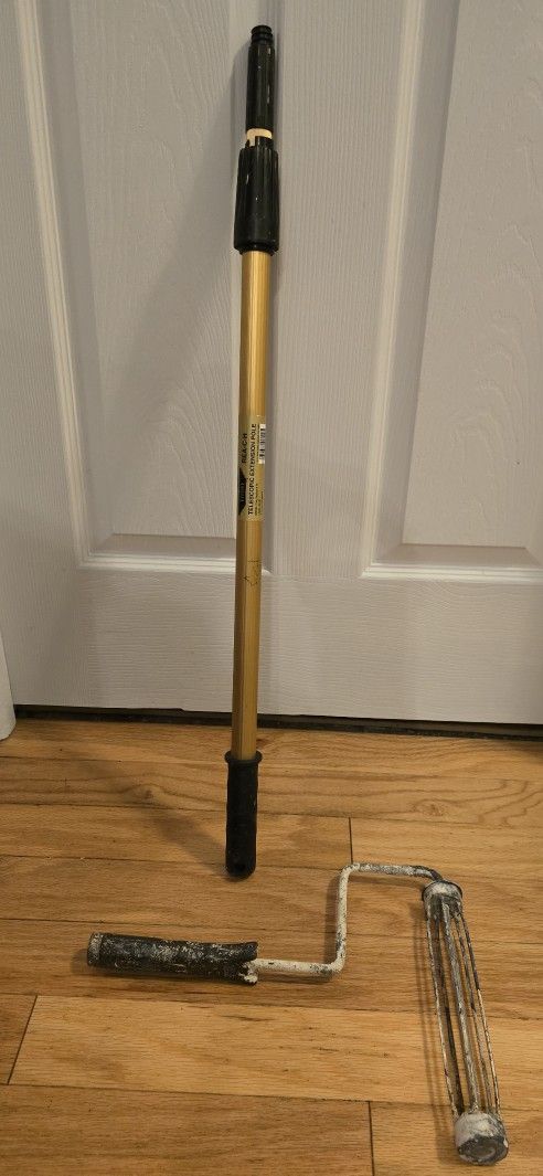 Painting: ETTORE REA-C-H Telescopic Extension Pole & Paint Roller Frame—Gold/Blk