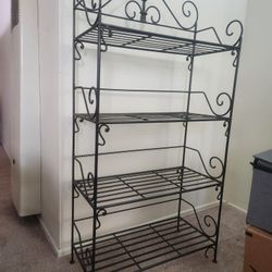 Black Iron 4 Tier Flower Stand/ Bookcase/ Baker's Rack