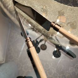  Vintage Avon Kale Kut’r Cake / Pie Server Stainless Steel 