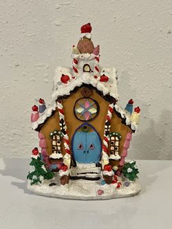 gingerbread house holiday decor