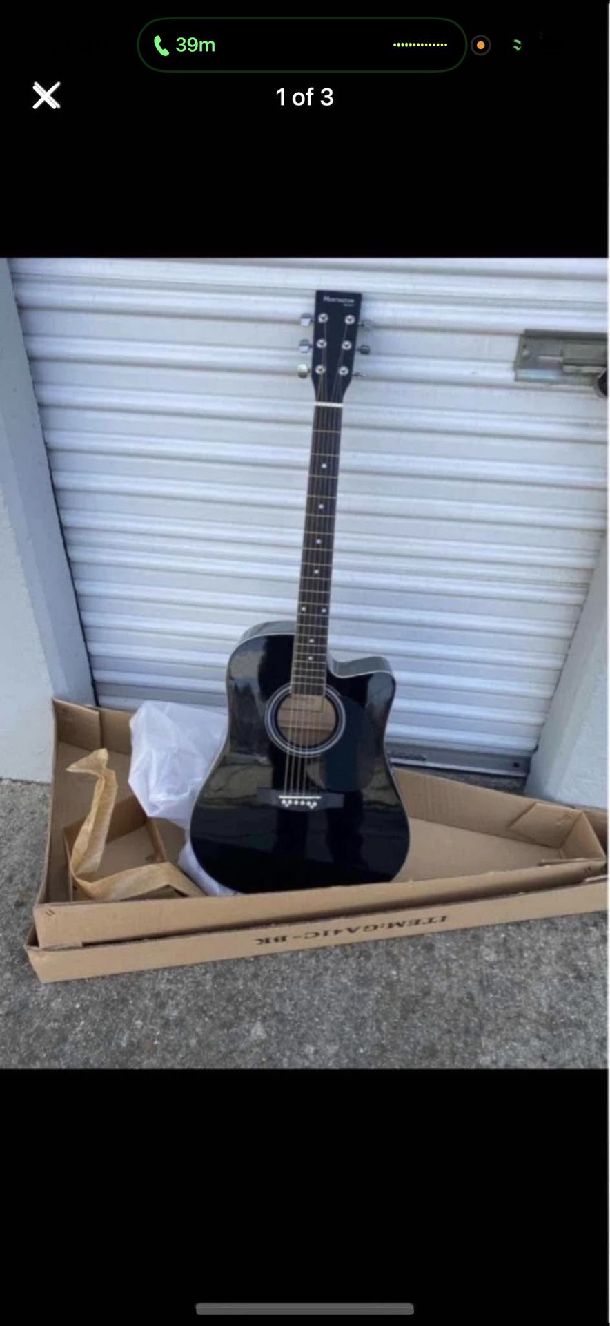 Acoustic guitar full size