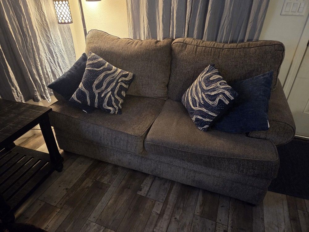 Couch & Loveseat