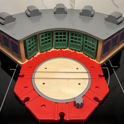 Vintage Thomas & friends Trains Tidmouth Shed & Turntable Roundhouse Wooden Railway Learning Curve 