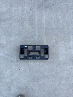 Mustang Plate Holder