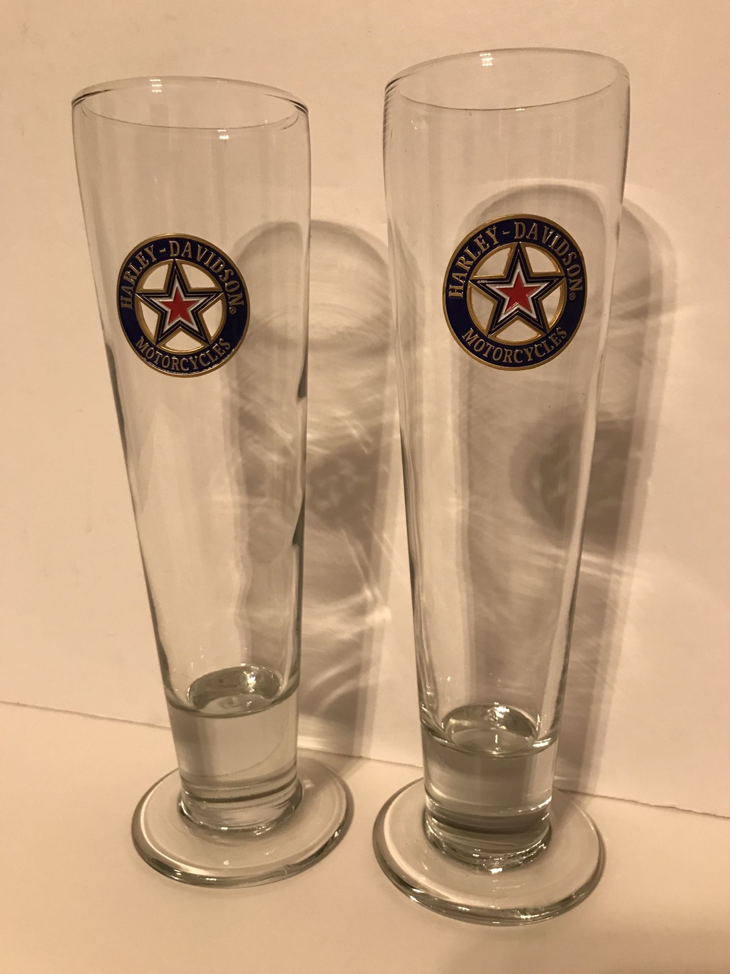 2 Vintage Harley Davidson Motorcycles Medallion Pilsner Beer Glasses