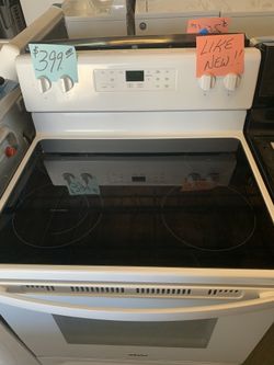 Like New Glass Top Stove Range Oven Works Perfectly. Warranty . Delivery Available. 2522 Market St Ft Myers 33901