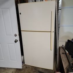 Ge Fridge 175
