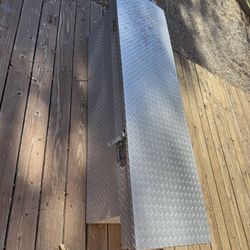 Diamond Truckbed Toolbox