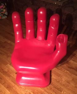 Vintage Red Hand Chair w/drink holder for Sale in Naperville, IL - OfferUp