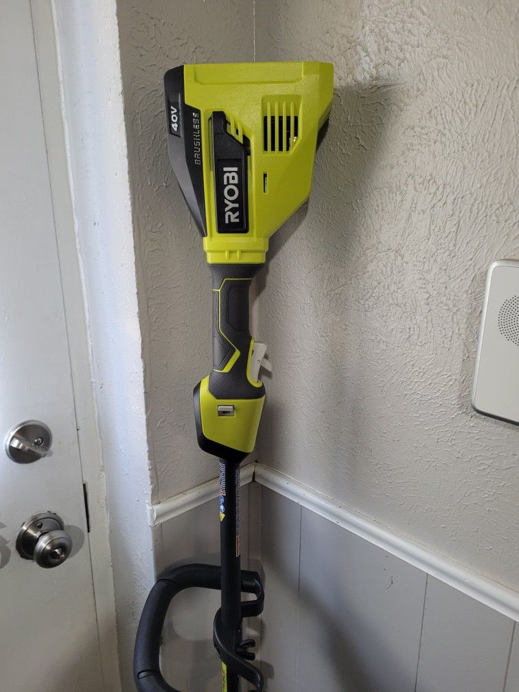 40V HP Brushless 15 in. Cordless Carbon Fiber Shaft Attachment Capable String Trimmer with 4.0 Ah Battery and Charger