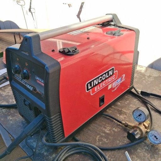 Lincoln welder, 110 or 220.