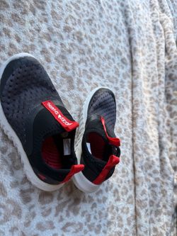 Kids water shoes