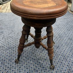 Vintage “chas Parker Co, Meridian Ct” Piano Stool