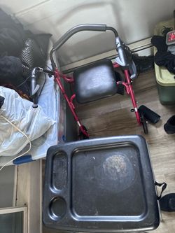 Wheelchair / walker
