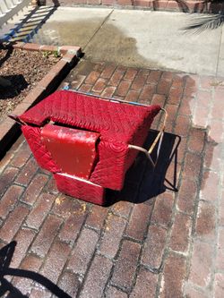 Schwin 3 wheel trailer part
