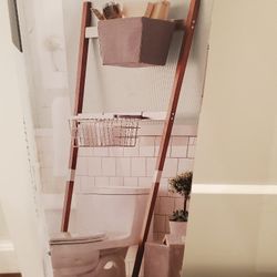 New Storage Ladder W 3 Bins & 2 Clip Packs 