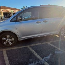 2011 Toyota Sienna