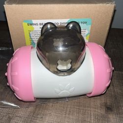 Small Pet Food Dispenser
