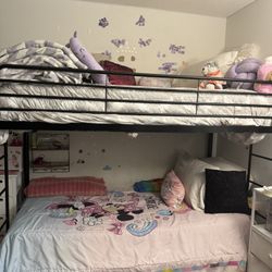 Twin Bunkbeds