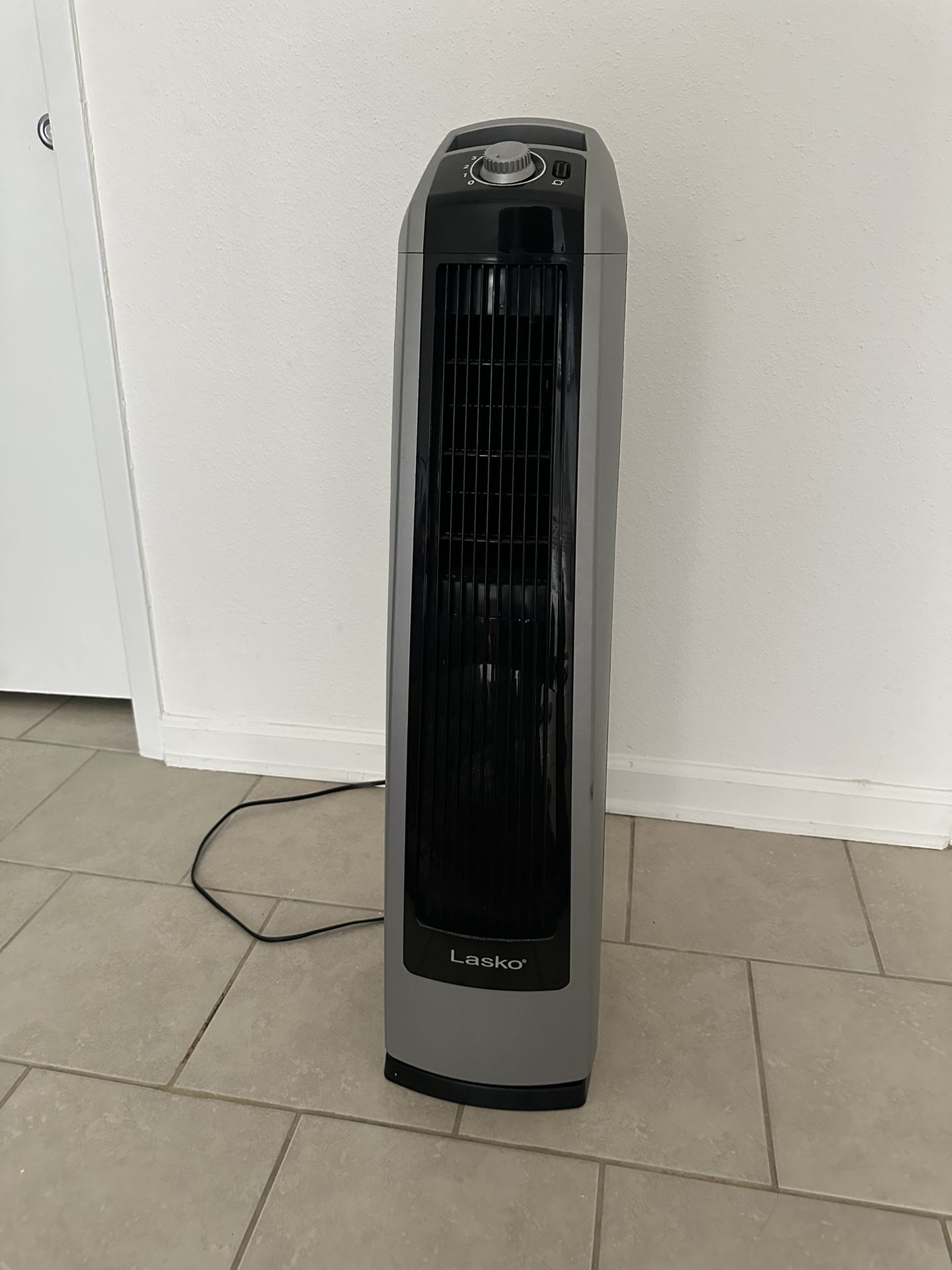 Lasko Oscillating tower fan with 3 speeds