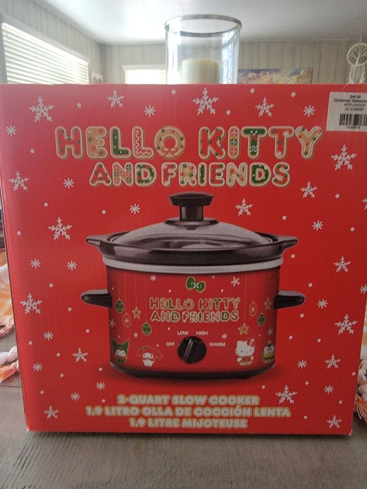 BRAND NEW HELLO KITTY 2 QT CROCKPOT
