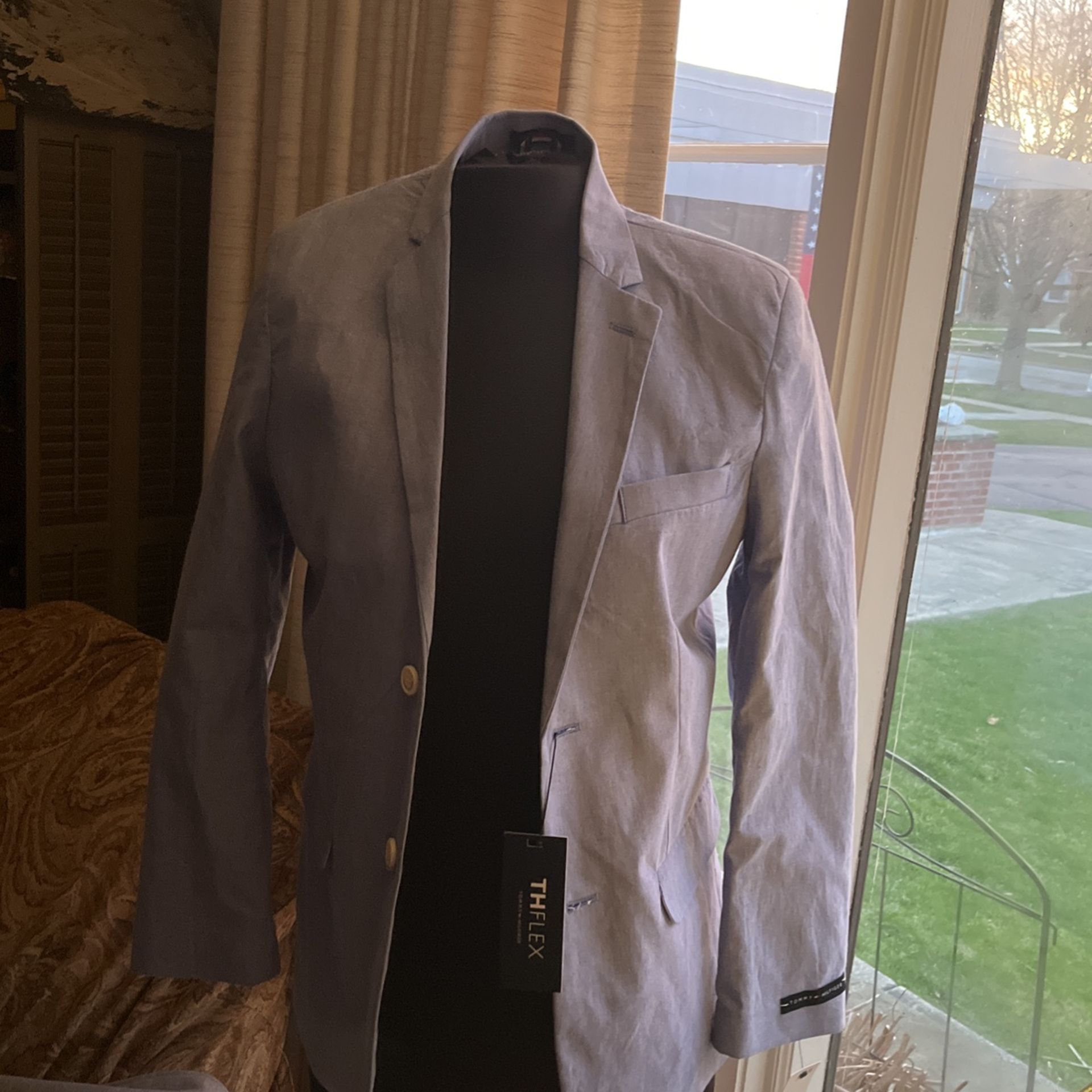 Boys Tommy Hilfiger Jacket. Size 16 NWT