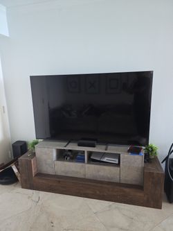 VIZIO 70-Inch M-Series 4K QLED HDR Smart TV