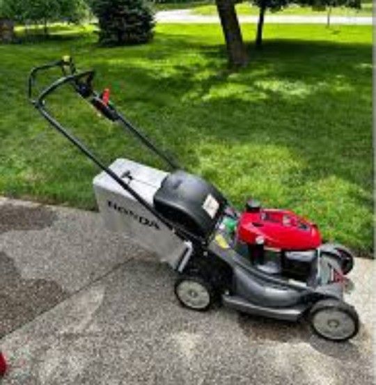 Honda Lawn Mower EXCELLENT Condition Hrx217