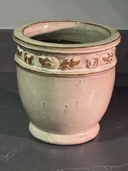 Ceramic pot