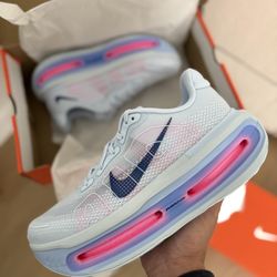 Nike Vomero Premium ‘Blue Tint’ (size 10.5M)