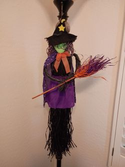 Witch with broom 3.00