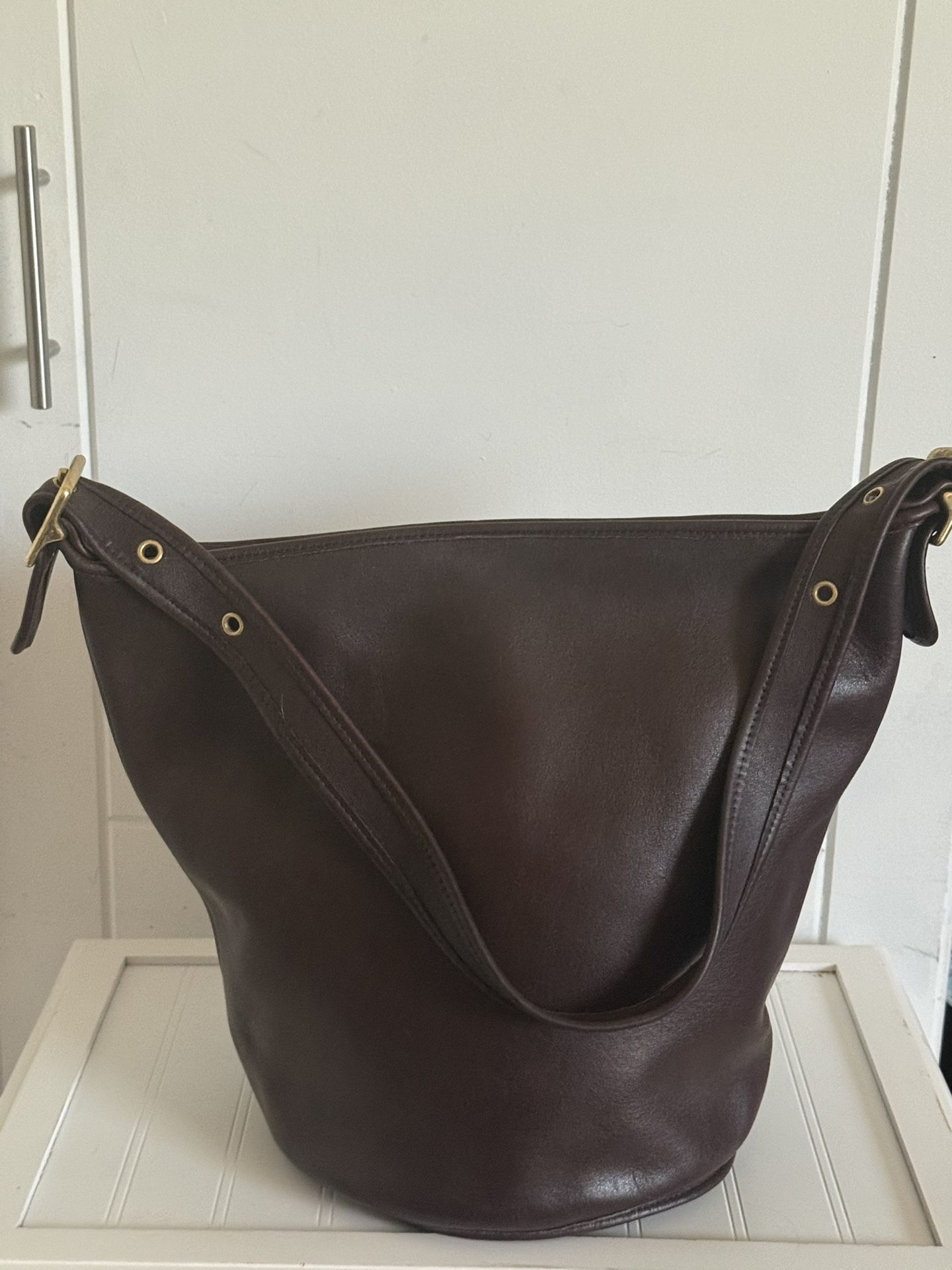Coach Vintage Leather Bag 9085 Duffle Bucket Shoulder Purse No Tag 