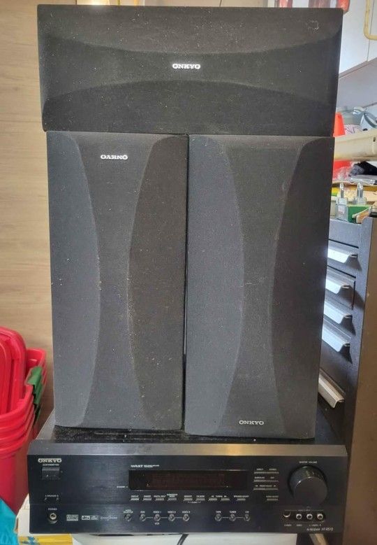Onkyo stereo system 