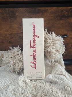 $15 NEW LADIES SALVATORE FERRAGAMO