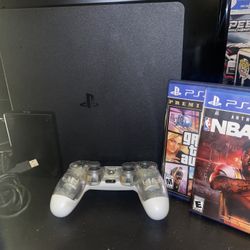 PS4 SLIM BUNDLE / GAMES INCLUDED