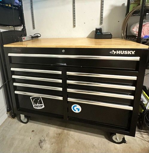 Husky Rolling Tool Chest | Black Rolling Tool Chest