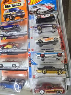 Hot Wheels & Matchbox Die-Cast Car Lot