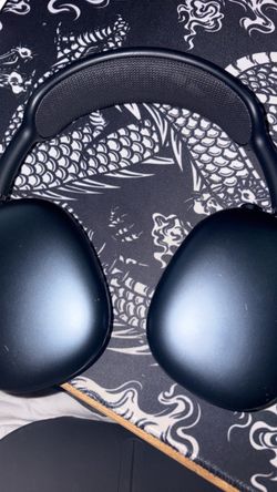 Apple AirPods Max Headphones Midnight