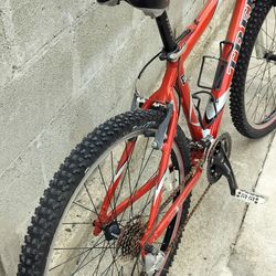 Treck Alpha..4900.. Aluminum 