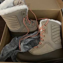North Face Shellista IV Mid — Women’s Snow Boots — Size 10 — Brand New
