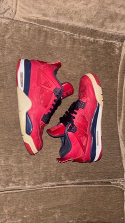 Jordan 4s fiba