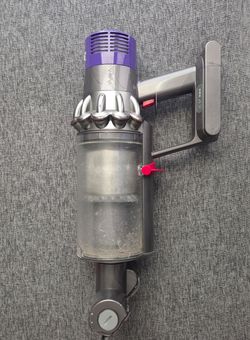 Dyson V10 Animal Handheld Vaccuum with attachments